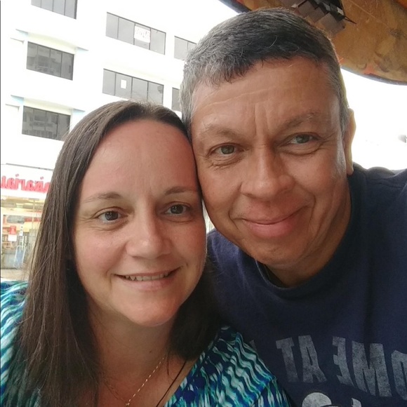 Meet your Posher, Tiffany - Picture 2 of 2